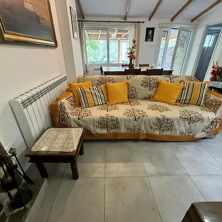 度假居 Maria's Paliomylos House *